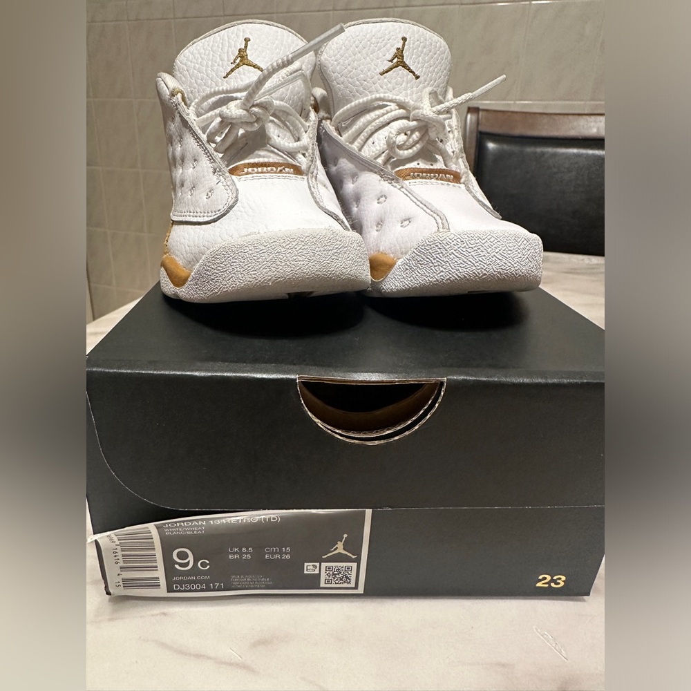 Jordan 13 Retro size 9c
